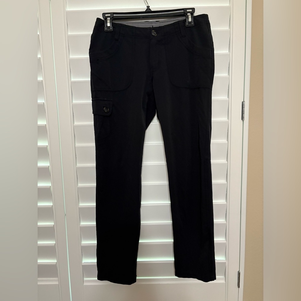 REI Black Cargo Pants with Straight-Leg Design